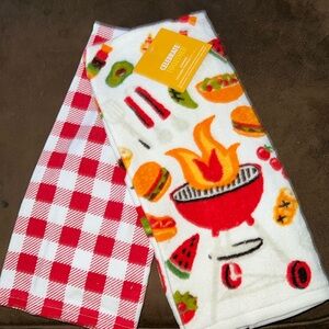 NWT Celebrate Together Set of 2 Kitchen Towels